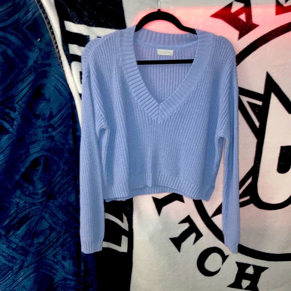Blue/gray sweater